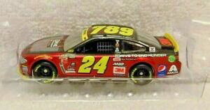 yzWFtS[hƃWFtEACA}ɏJeff Gordon 1/64 2015 AARP Ride with Jeff Iron Man