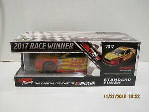 �y���������z���V�F���̃y���Y�I�C���E�[�N�Z�������T�C��JOEY LAGANO 2017 #22 SHELL PENNZOIL RICHNOND WIN AUTOGRAPH 1/24
