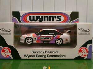 �y���������z�̃E�B���̃��[�V���O�R���h�[���J�[�Ȃ�Carlectables Darren Hossack's Wynn's Racing Commodore Car 7 no 1007-1