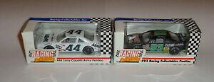 【送料無料】異なるレーシンググッズ:ボックスで大規模な新2-Different Racing Collectables 1:64 Scale New in Box