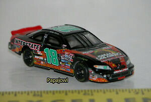 �y���������z�A�N�V�����|���e�B�A�b�N�������ȕ��m���{�r�[���{���e�FAction NASCAR 1998 Pontiac #18 Small Soldiers Interstate Bobby Labonte 1:64 F