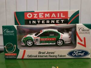 yzubhEW[ỸC^[lbg[VOt@RJ[ȂCarlectables Brad Jones' Ozemail Internet Racing Falcon Car 21 no 2021
