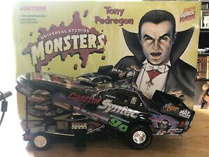 �y���������z�V���Ƀg�j�[�̃h���L�������������ԁF�A�N�V������New ListingNHRA Tony Pedregon Dracula Castrol Syntec Funny Car 1:24 By Action