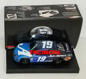 yz}[eBWjAL҂̃G[g̃g^J̑DMartin Truex Jr 2019 Lionel #19 Auto Owners ELITE Toyota Camry 1/24 FREE SHIP