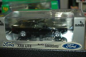 �y���������z�N���V�b�N�ȃt�H�[�h�V���G�b�g�J���[1/43 Classic Carlectables Ford Flacon XR8 Ute Silhouette Colour