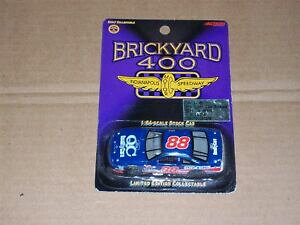 【送料無料】#デイル・ジャレット質車ブリックヤードサンダーバードアクション#88 Dale Jarrett 1997 Quality Car Brickyard Thunderbird Action 1/64