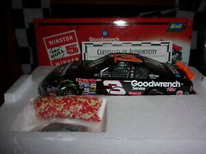 yzfCEAn[gSr.#3 GM GoodwrenchA2000ÑeJEx1:24KNASCARDale Earnhardt Sr #3 GM Goodwrench 2000 Monte Carlo Revell 1:24 s