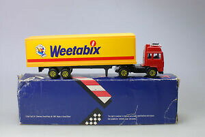 yzzr[ E͌^ԁEoCN [VOJ[ R[M[IWi{bNXweetabix articulated by corgi 164 with original box, from 1985 ***