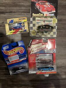 yzzr[ E͌^ԁEoCN [VOJ[ iXJ[zbgzC[fCr[A\J[bg}b`{bNXnascar hot wheels davey allison toy car lot 1971 gto match box