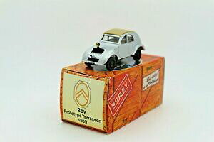 yzzr[ E͌^ԁEoCN [VOJ[ nVFbgmGCS[VgGvg^Cve\143 hachette norev eligor citroen 2 cv prototype terrasson 1939