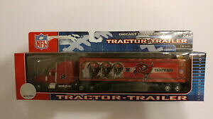 yzzr[ E͌^ԁEoCN [VOJ[ ^pxCobJjA[Yg^[g[[180 tampa bay buccaneers tractor trailer limited edition