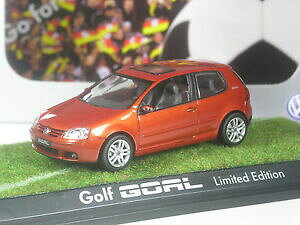 yzzr[ E͌^ԁEoCN [VOJ[ TbJ[GVRXyVfStS[for football em schuco special model vw golf 5 goal copper 143 bnib