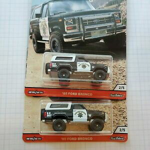 �y���������z�z�r�[ �E�͌^�ԁE�o�C�N ���[�V���O�J�[ ���b�g�t�H�[�h�u�����R���C�_�[hotwheels 2020 car culture lot of two 1985 ford bronco,real riders