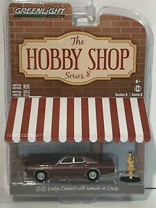 yzzr[ E͌^ԁEoCN [VOJ[ hX_bWRlXP[O[Cg1976 dodge coronet with woman in dress 164 scale greenlight 97080c