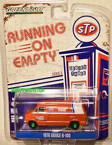 yzzr[ E͌^ԁEoCN [VOJ[ O[CgEtFAEt[ZG_bWO}V[lgreenlight 2017 laufen auf leer serie 3 1976 dodge b100 grun maschine w