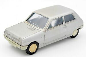 �y���������z�z�r�[ �E�͌^�ԁE�o�C�N ���[�V���O�J�[ �v���X�`�b�N�X�A���o�Z�e�X�y�C�����m�[plasticos albacete spain renault 5