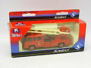 �y���������z�z�r�[ �E�͌^�ԁE�o�C�N ���[�V���O�J�[ �\���h�x���G�b�g�L�����[�R�b�gsolido fire 150 berliet carrycot 3112