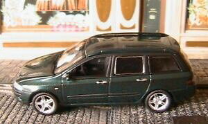 yzzr[ E͌^ԁEoCN [VOJ[ tBAbgXe[VS^bNOmtvX`bNuX^[fiat stilo sw station wagon metallic grun norev 143 in plastic blister
