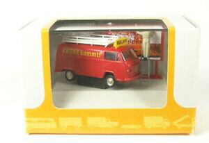 yzzr[ E͌^ԁEoCN [VOJ[ {bNXtbg{[NEuLivw t2 box football advertising crown with figure 187 brekina