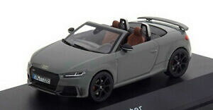 yzzr[ E͌^ԁEoCN [VOJ[ XP[fJ[~jJ[fX^eBbNAEfB[hX^[XpCNi[hscale model car 143 diecast model static audi tt rs roadster spi