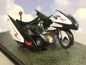 yzzr[ E͌^ԁEoCN [VOJ[ obg}I[grAIWiobgTCNobgoCNTChJ[erNVbNbatman automobilia 122 original batcycle batbikeside