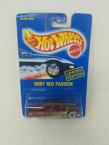 yzzr[ E͌^ԁEoCN [VOJ[ zbgzC[r[bhpbVzCgEH[^Chot wheels limited edition ruby red passion wwhite wall tires a