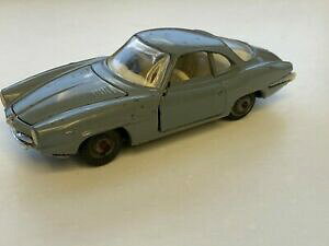 yzzr[ E͌^ԁEoCN [VOJ[ At@IWAXP[^fJ[\Valfa romeo giulia ss scale 143 metal model car ussr