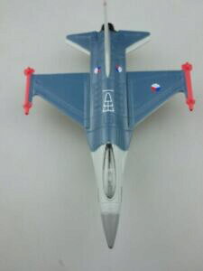 yzzr[ E͌^ԁEoCN [VOJ[ }b`{bNXXJCoX^[Ysb24 f16 fighter jet 28564 matchbox sky busters