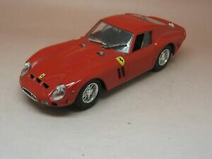 yzzr[ E͌^ԁEoCN [VOJ[ ftF[IWimodel box ferrari gto 143 vgc original