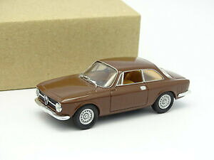 yzzr[ E͌^ԁEoCN [VOJ[ At@IWjAN[vxg[l}solido sb 143 alfa romeo 1300 junior coupe bertone marron 1969