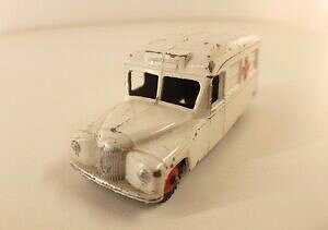 yzzr[ E͌^ԁEoCN [VOJ[ fBL[_C[dinky toys gb 253 daimler ambulance