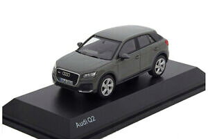 yzzr[ E͌^ԁEoCN [VOJ[ AEfBNH^O[iscale 5011602633 143 audi q2 2016 quantum grey