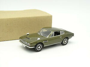 yzzr[ E͌^ԁEoCN [VOJ[ jo[TAXg}[eBxfuniversal hobbies uh sb 143 aston martin dbs verde