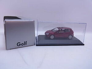 yzzr[ E͌^ԁEoCN [VOJ[ bgV[RStbhfJ[RtBlot 40648 schuco 821930110 vw golf v red 143 model car in conf