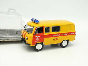 �y���������z�z�r�[ �E�͌^�ԁE�o�C�N ���[�V���O�J�[ �A�S�X�e�B�[�j�v�����T�E�A�Y�A���u�����V�Aagostini prensa 143 uaz 3909 ambulancia