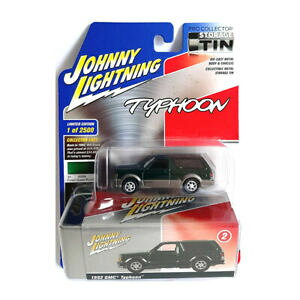 yzzr[ E͌^ԁEoCN [VOJ[ Wj[_[N^bNnCjohnny lightning gmc typhoon jlct 003b2 dark metallic high 164