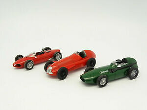 �y���������z�z�r�[ �E�͌^�ԁE�o�C�N ���[�V���O�J�[ �u�������e�f�t�F���[�����@���E�H�[���A���t�@�����Ibrumm sb 143 lote de 3 f1 ferrari vanwall alfa romeo