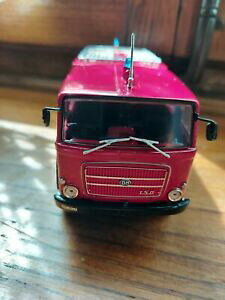 【送料無料】ホビー ・模型車・バイク レーシングカー イヴェコパーフェクトiveco om 150 firefighters perfect