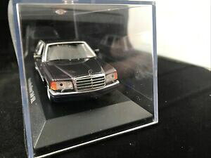 �y���������z�z�r�[ �E�͌^�ԁE�o�C�N ���[�V���O�J�[ �����Z�f�X�x���c�X�P�[�����f��mercedes benz 560sel 143 scale model