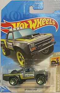 �y���������z�z�r�[ �E�͌^�ԁE�o�C�N ���[�V���O�J�[ �z�b�g�z�C�[��hot wheels 64250 87 dodged100