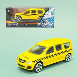 �y���������z�z�r�[ �E�͌^�ԁE�o�C�N ���[�V���O�J�[ ���[�_���[�K�X���V�A�^�N�V�[�~�j�J�[���f���J�[�I�[�g�O�����h160 lada largus russian taxi diecast model car by autogrand