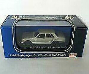 yzzr[ E͌^ԁEoCN [VOJ[ ETC~jJ[XJCCAWFgyRR][lusato minicar 164 nissan skyline 2000gtr pgc10 1969 argento perle collezione