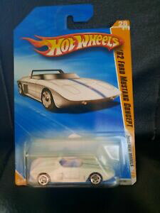 【送料無料】ホビー ・模型車・バイク レーシングカー ホットホイールモデルフォードマスタングコンセプトホワイトhot wheels 2010 models 62 ford mustang concept white