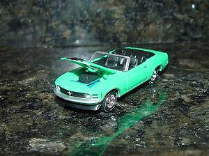 �y���������z�z�r�[ �E�͌^�ԁE�o�C�N ���[�V���O�J�[ �t�H�[�h�}�X�^���O�N���V�b�N�}�b�X���J�[���o�[�^�C���O�b�Ygl 1970 ford mustang 351 classic muscle car with rubber tire adult collectible