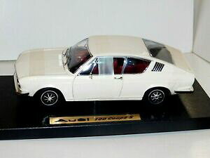 �y���������z�z�r�[ �E�͌^�ԁE�o�C�N ���[�V���O�J�[ �A�E�f�B�N�[�y�z���C�g�A���\��audi 100 coupe s white anson 30402 118