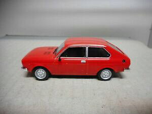 yzzr[ E͌^ԁEoCN [VOJ[ tBAbgfASXeB[jfiat 128 3p red deagostini ixo 143