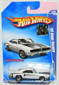 【送料無料】ホビー ・模型車・バイク レーシングカー ホットホイールマッスルマニアダッジチャージールウシーヌセレhot wheels 2009 muscle mania 69 dodge chargeur 0510 usine scelle