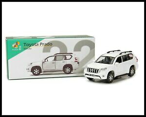 yzzr[ E͌^ԁEoCN [VOJ[ }JIVeBg^vhJ[j[zCgtiny 22 macau city toyota prado diecast car white
