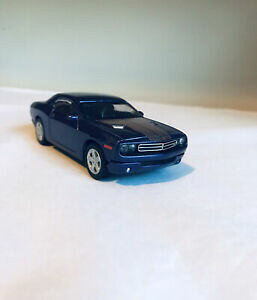 yzzr[ E͌^ԁEoCN [VOJ[ _bW`W[RZvgXP[J[^f}CXgrare 2017 dodge challenger concept 143 scale car metal model by maisto