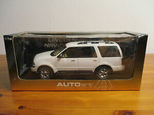 yzzr[ E͌^ԁEoCN [VOJ[ I[gA[gtH[hJ[irQ[^[IWi{bNXgor 118 autoart ford lincoln navigator original box